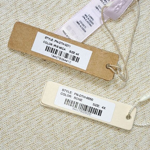 NWT SKIMS THONG - Picture 10 of 16